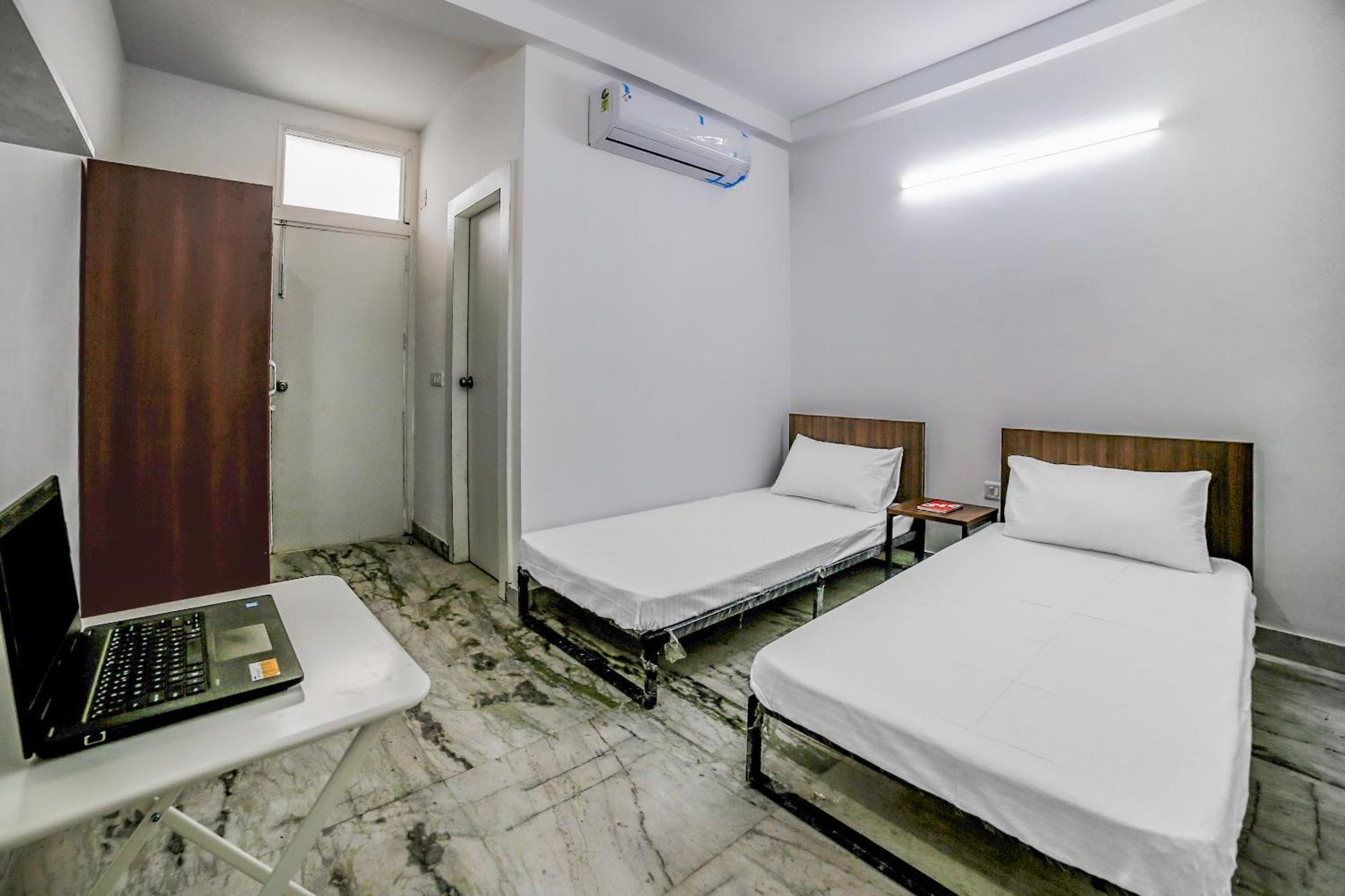 Collection O Shejal Residency Hotel Gurgaon Exterior photo